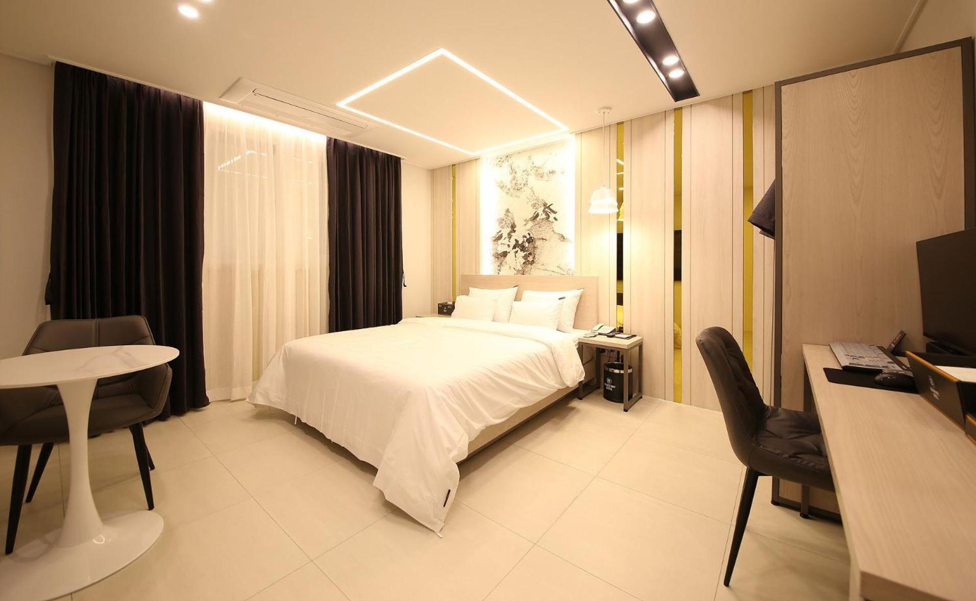Brown Dot Hotel Sinan Кванджу Экстерьер фото