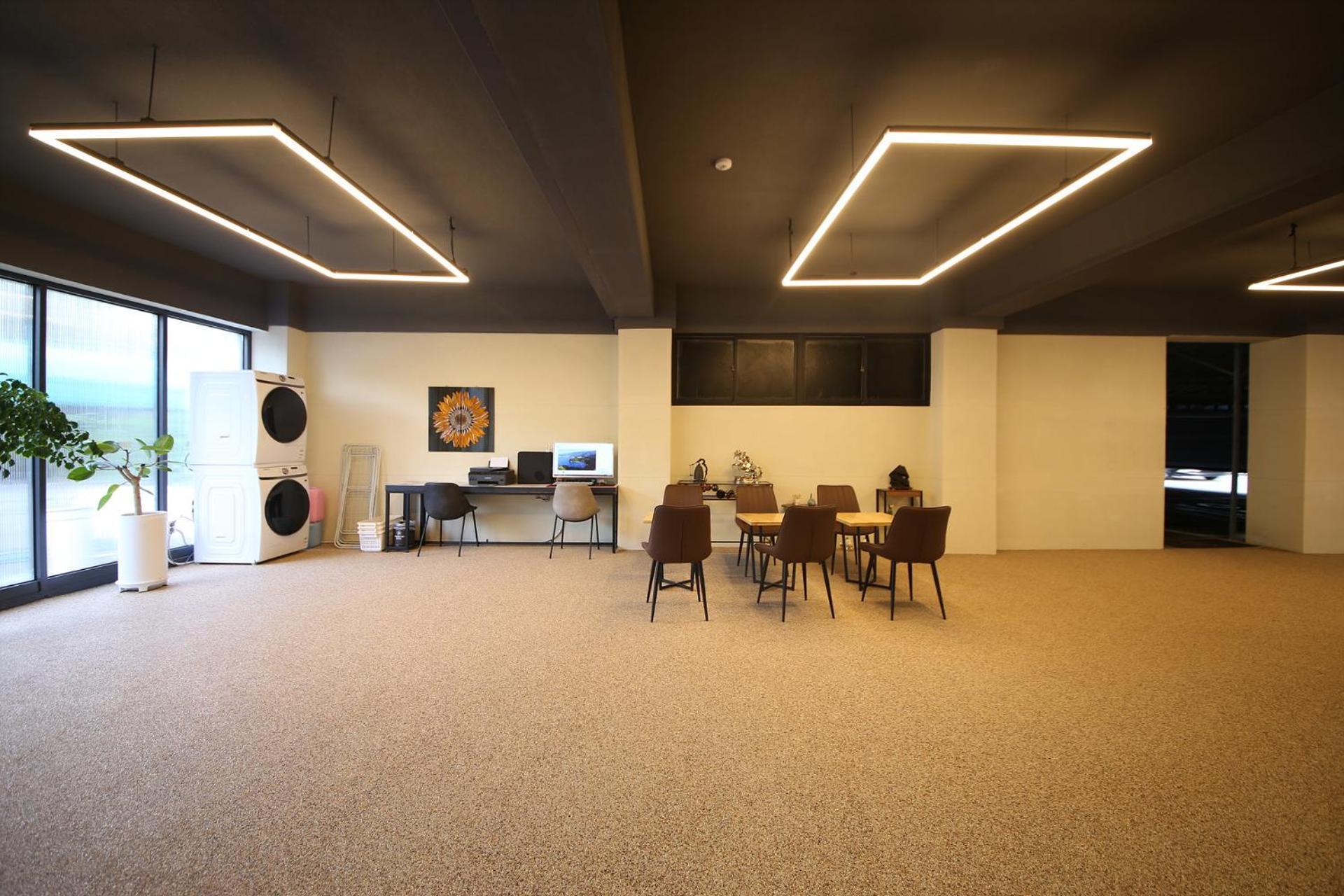 Brown Dot Hotel Sinan Кванджу Экстерьер фото